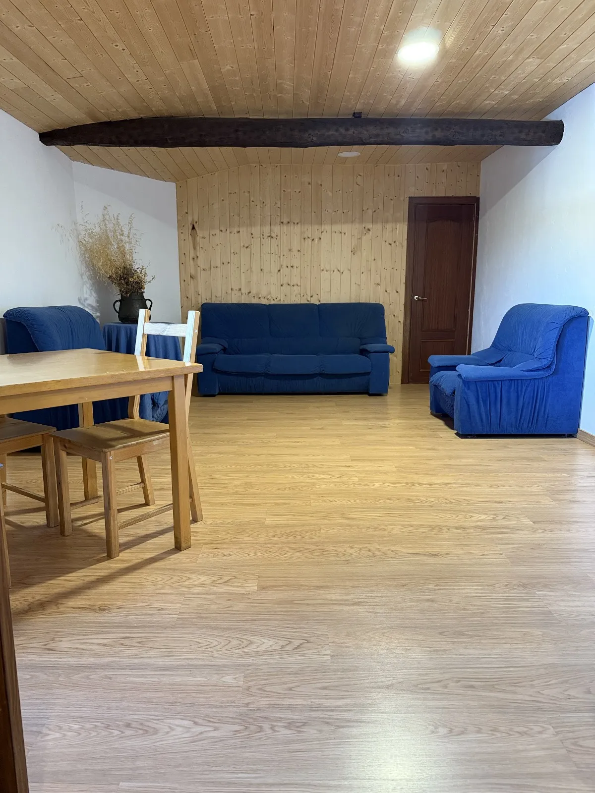 Entrada casa rural gillué